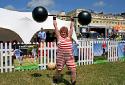 smStrongWomanPaddleRoundthePierFestivalBrighton