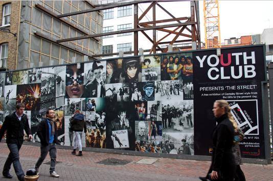 Carnabyhoarding2Tone05