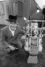 MadstockScooterwide0223